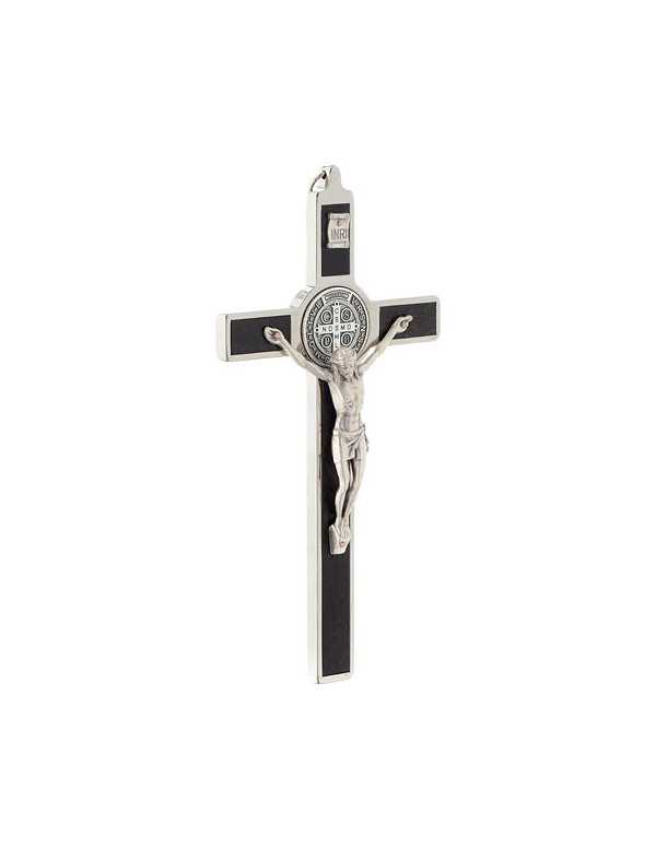 Croix de Saint Benoît en bois