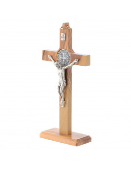 Crucifix Saint Benoît en bois d'olivier sur socle amovible 2