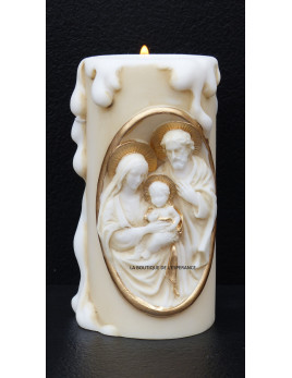Très jolie bougie en albâtre beige et or avec le motif de la sainte Famille ou de Saint Michel Archange