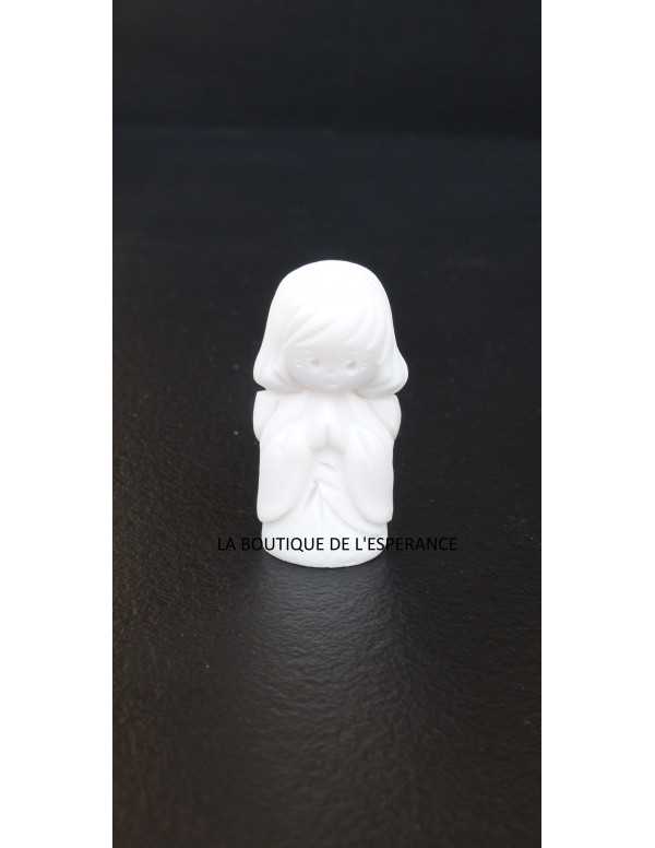 Little guardian angel in alabaster - girl or boy