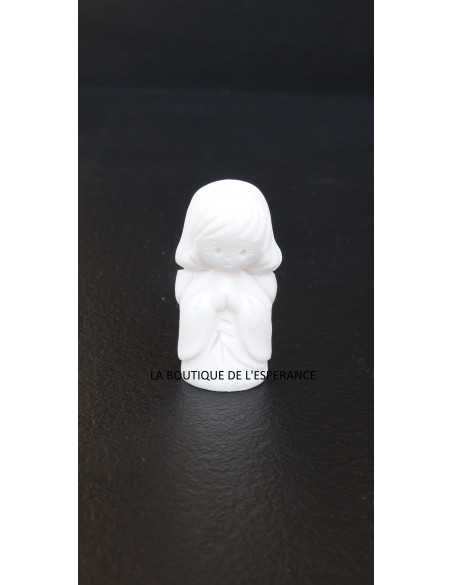 Little guardian angel in alabaster - girl or boy