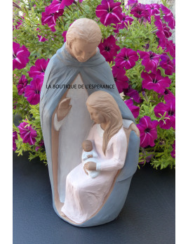 Superbe statue de la sainte Famille en pierreline peinte à la main de 30 cm. Collection Nuit de lumière