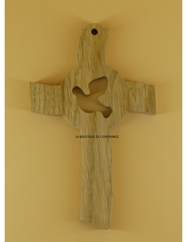 Petite croix ajourée "Colombe" en chêne