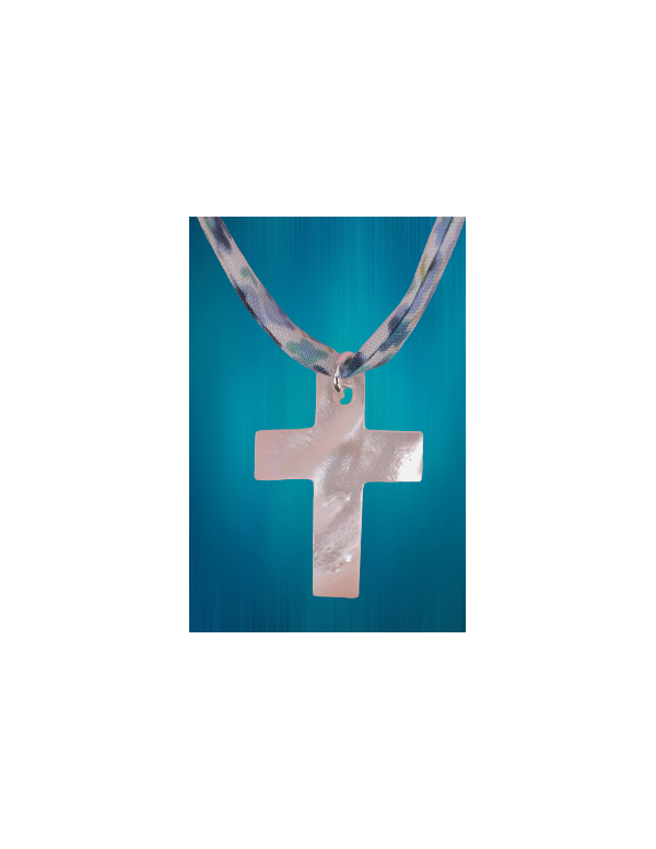 Jolie croix en nacre portée sur un fin ruban en liberty bleu